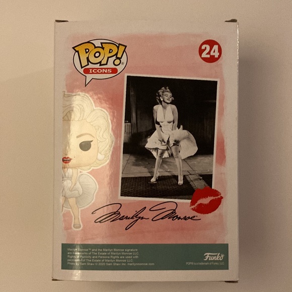 MARILYN MONROE POP FIGURE - Picture 5 of 6